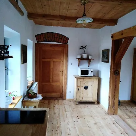Stara Skola